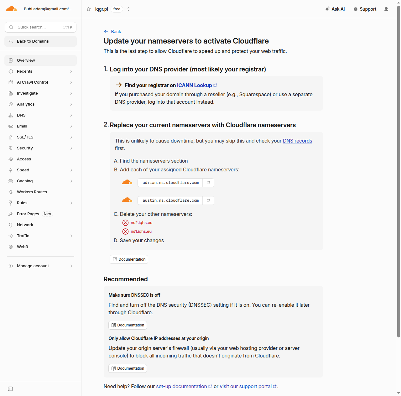 Ekran Cloudflare „Update your nameservers" z dwoma przydzielonymi serwerami nazw do wpisania u rejestratora